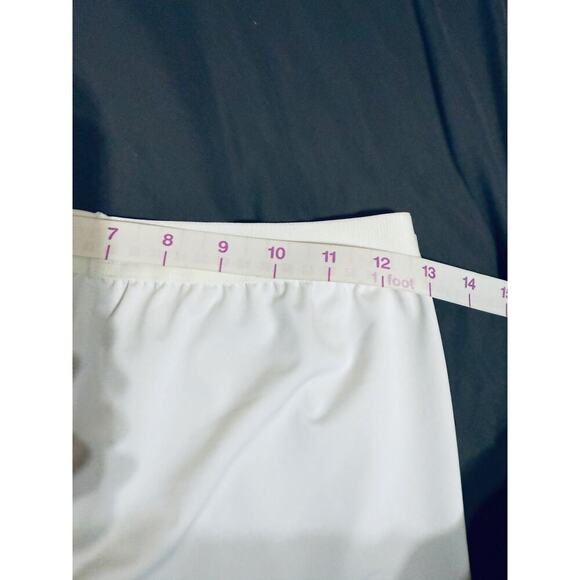 NWOT Puma Girl Kid Size XL White Shortie Shorts Dance Athletic Gymnastics - Picture 7 of 9